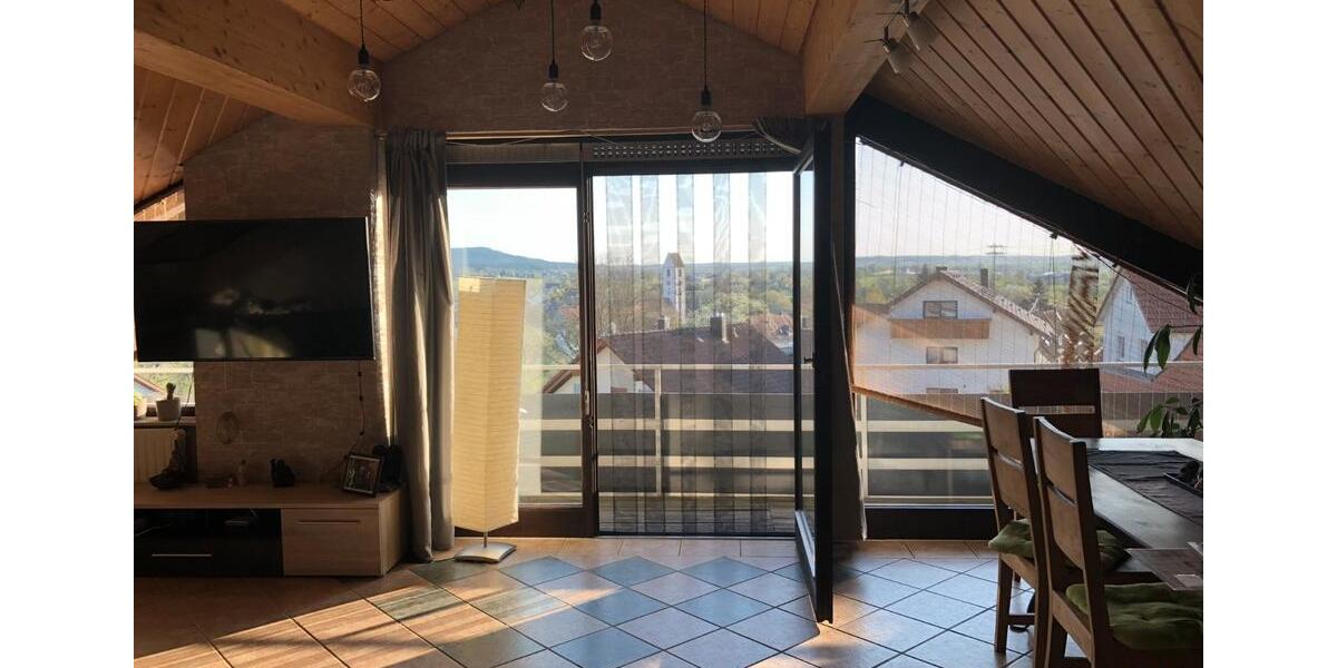 Dachgeschoßwohnung Sulz am Neckar - 3 Zimmer, 100 m&sup2;, 810&euro; | Angebot:26006355