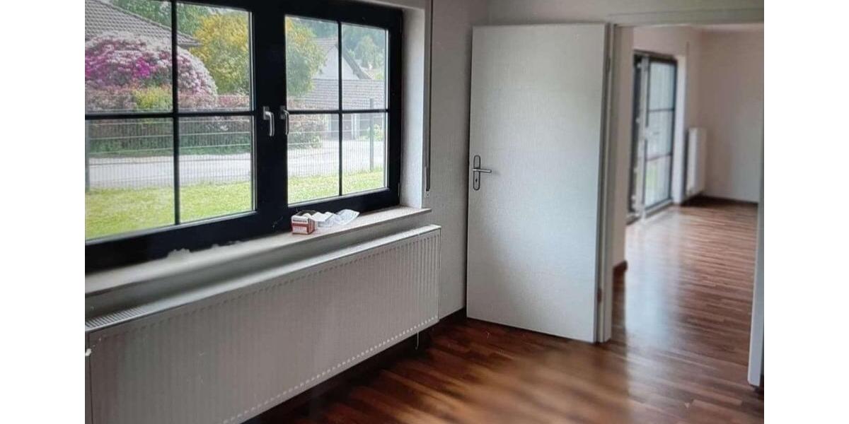 Erdgeschoßwohnung Waldems - 5 Zimmer, 155 m&sup2;, 1.180&euro; | Angebot:25525860