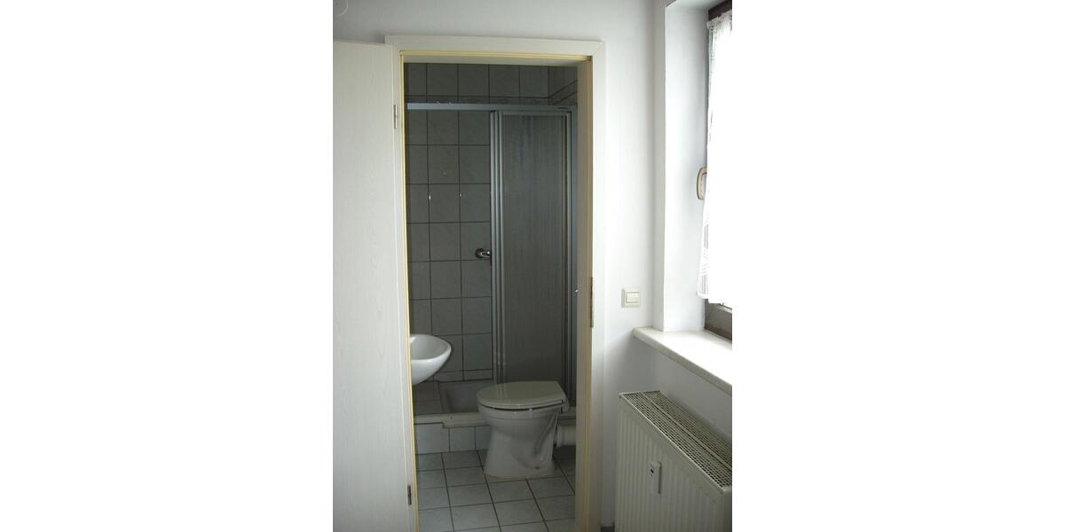 Dachgeschoßwohnung Untersiemau - 1 Zimmer, 15 m&sup2;, 200&euro; | Angebot:26646650