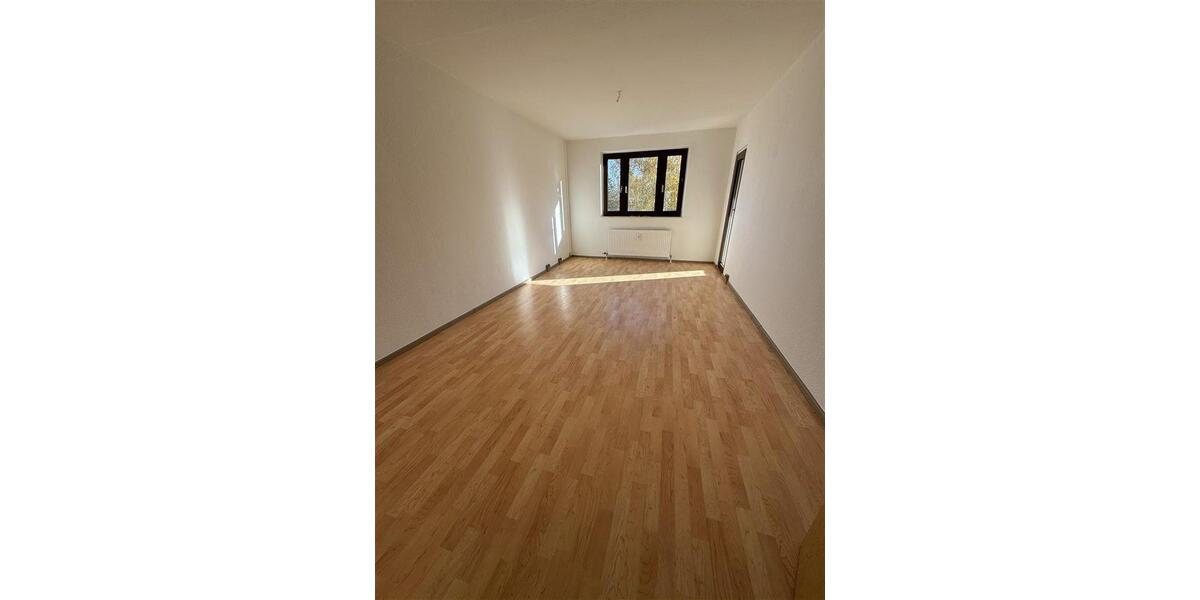 Etagenwohnung Güsten - 3 Zimmer, 69 m&sup2;, 450&euro; | Angebot:23703879
