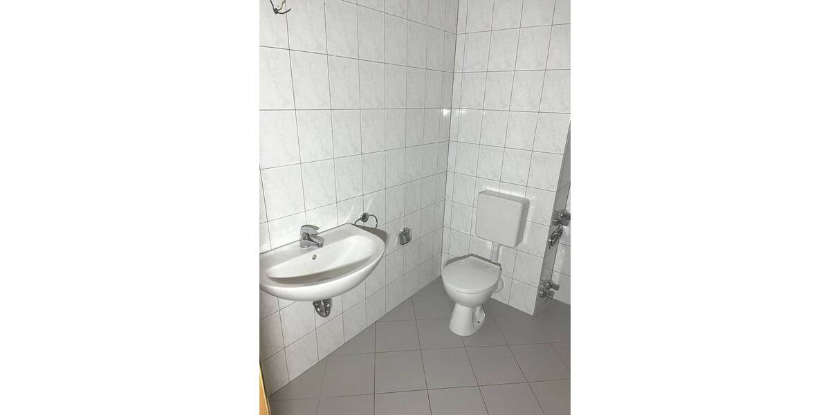 Etagenwohnung Erfurt Krämpfervorstadt - 3 Zimmer, 95 m&sup2;, 810&euro; | Angebot:26643713