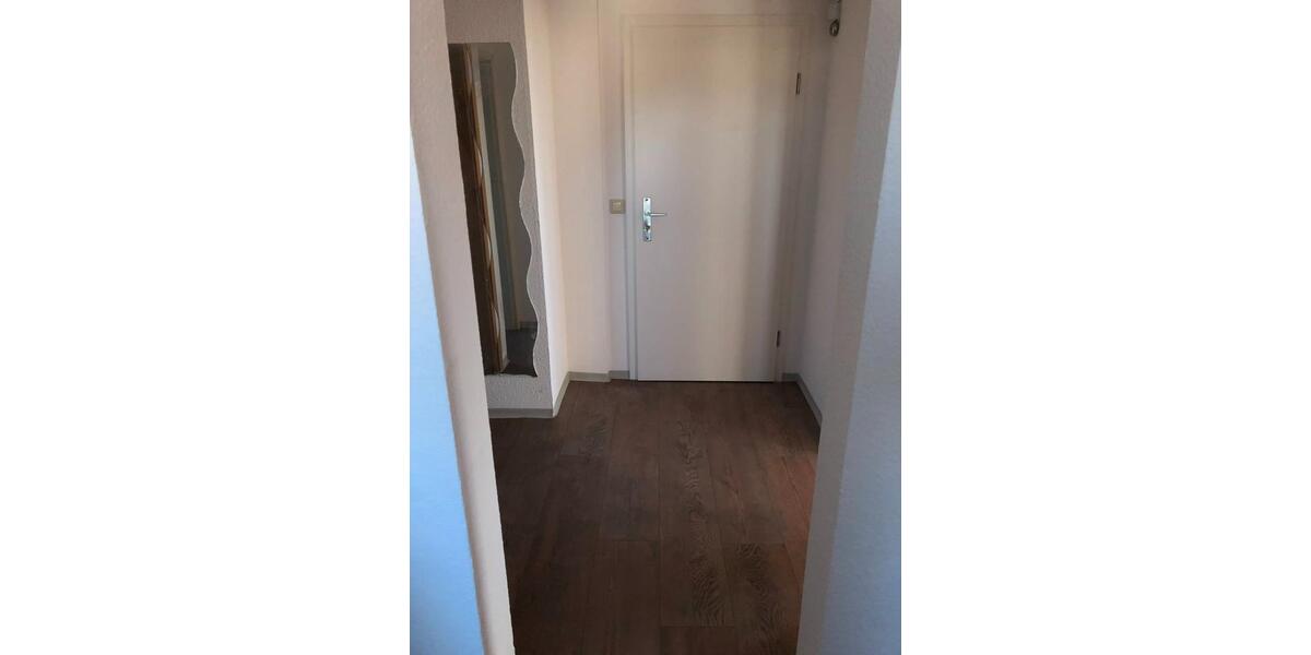 Dachgeschoßwohnung Meißen - 2 Zimmer, 42 m&sup2;, 280&euro; | Angebot:26676946