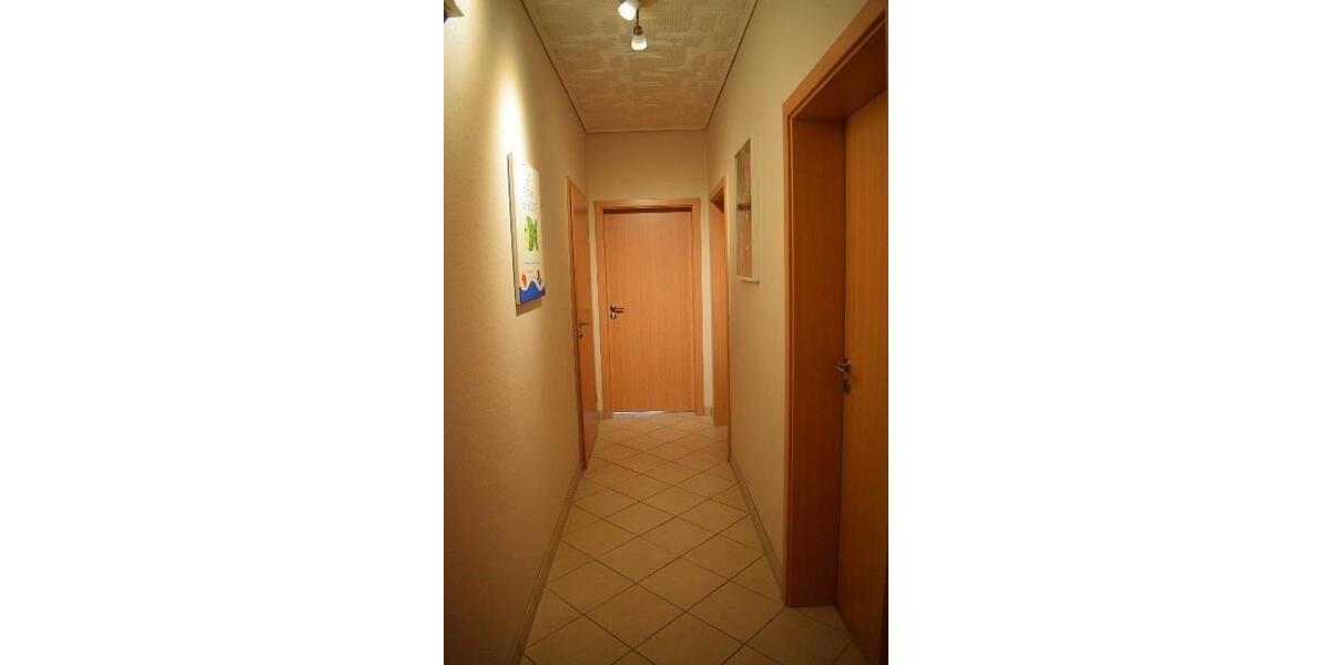 Einfamilienhaus Neu Wulmstorf - 9 Zimmer, 214 m&sup2;, 2.350&euro; | Angebot:26624370