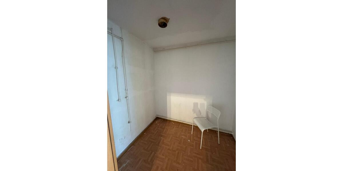 Erdgeschoßwohnung Altentreptow - 4 Zimmer, 95 m&sup2;, 600&euro; | Angebot:23817491