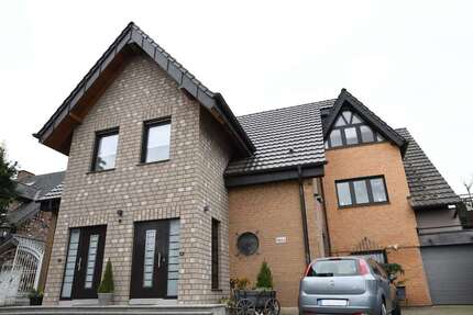 Wohnung zum Mieten in Neuss 1.400 € 145.5 m² 6 zimmer