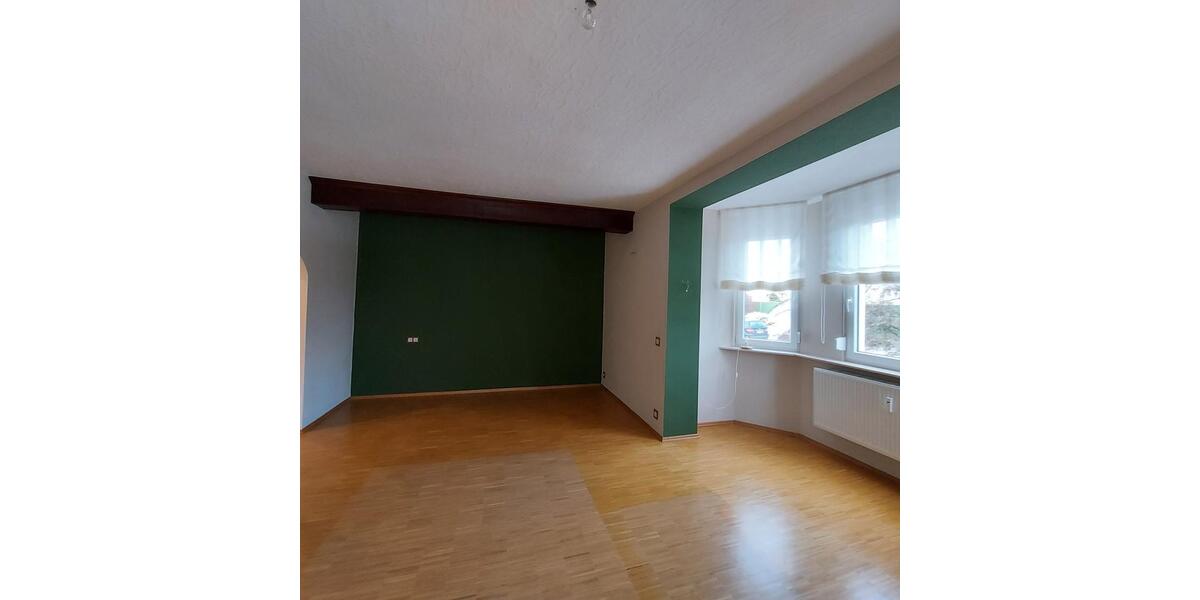 Erdgeschoßwohnung Lampertheim - 3 Zimmer, 88 m&sup2;, 1.200&euro; | Angebot:24372297