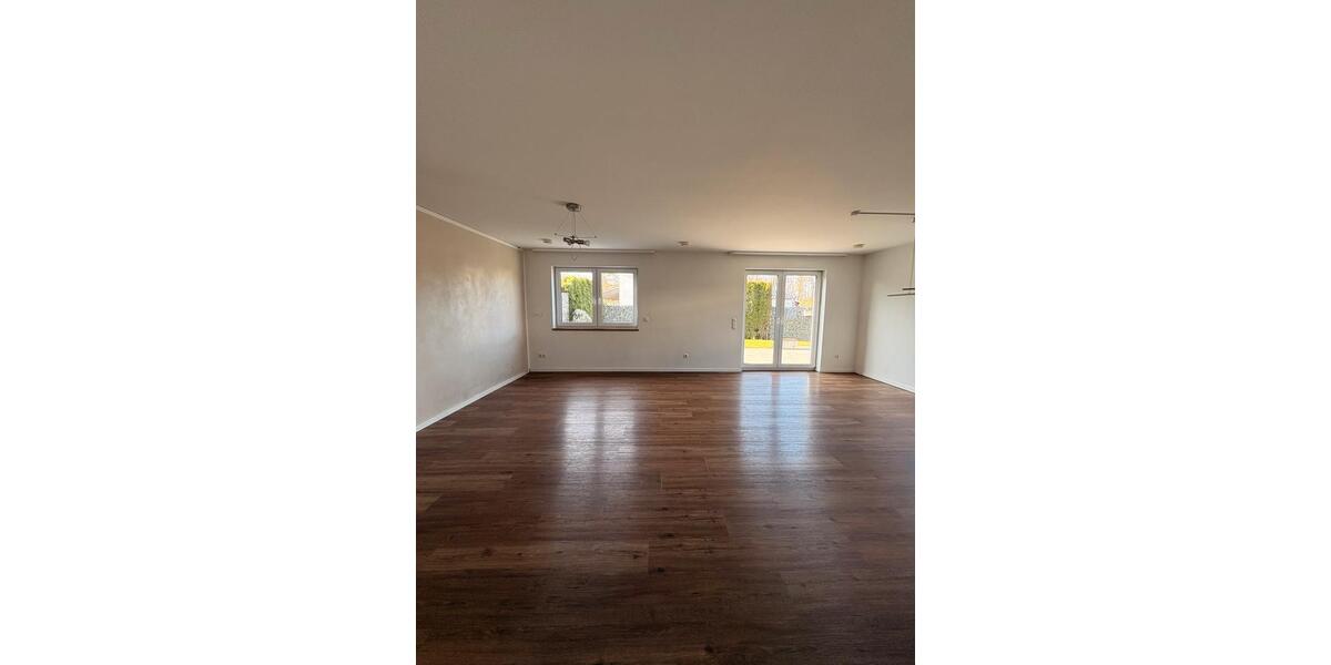 Doppelhaushälfte Aholfing - 4 Zimmer, 140 m&sup2;, 1.480&euro; | Angebot:25329422