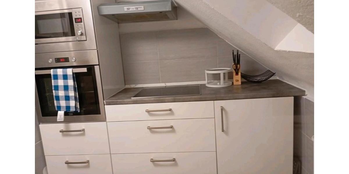 Dachgeschoßwohnung Hameln - 3 Zimmer, 65 m&sup2;, 490&euro; | Angebot:26626040