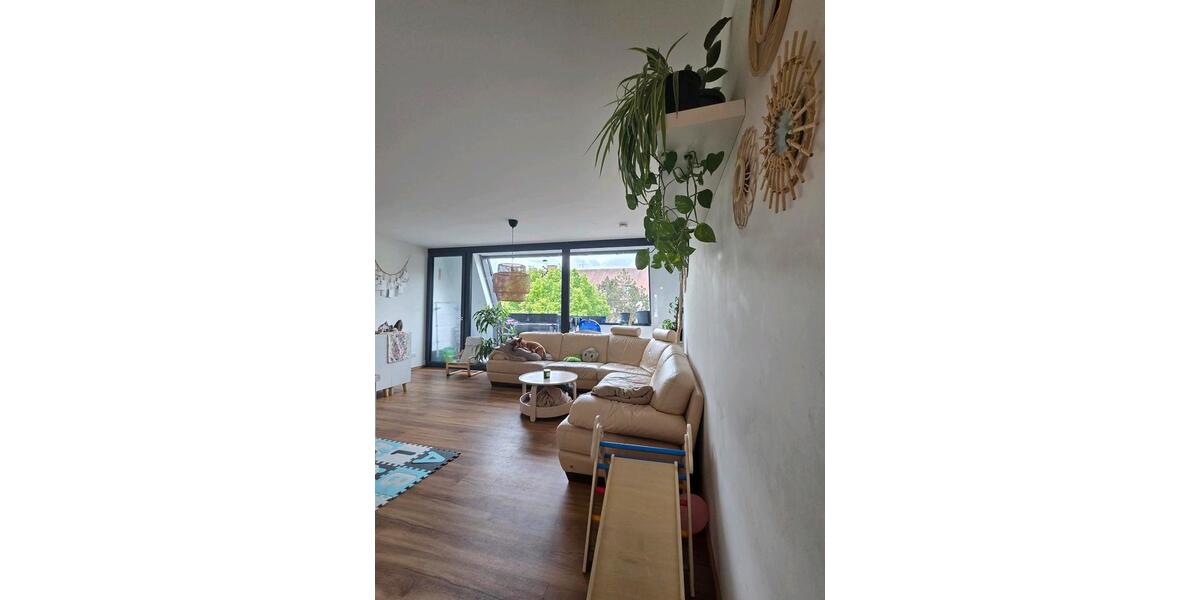 Etagenwohnung Straubing - 2 Zimmer, 76 m&sup2;, 1.080&euro; | Angebot:26591669