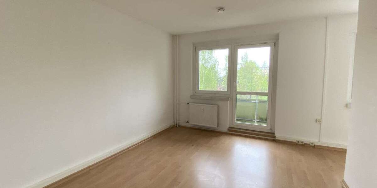 Etagenwohnung Hainichen - 1 Zimmer, 34 m&sup2;, 200&euro; | Angebot:22429608