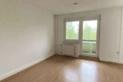Wohnung Hainichen - 1 Zimmer, 34 m&sup2;, 200&euro; | Angebot:22429608