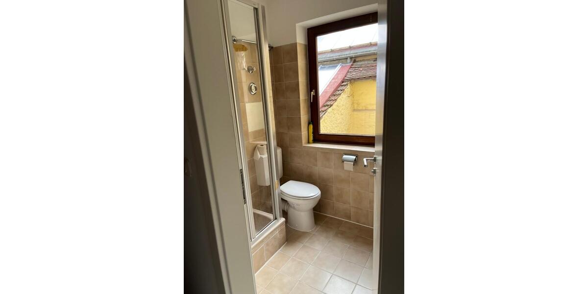 Etagenwohnung Würzburg - 2 Zimmer, 50 m&sup2;, 600&euro; | Angebot:24794532