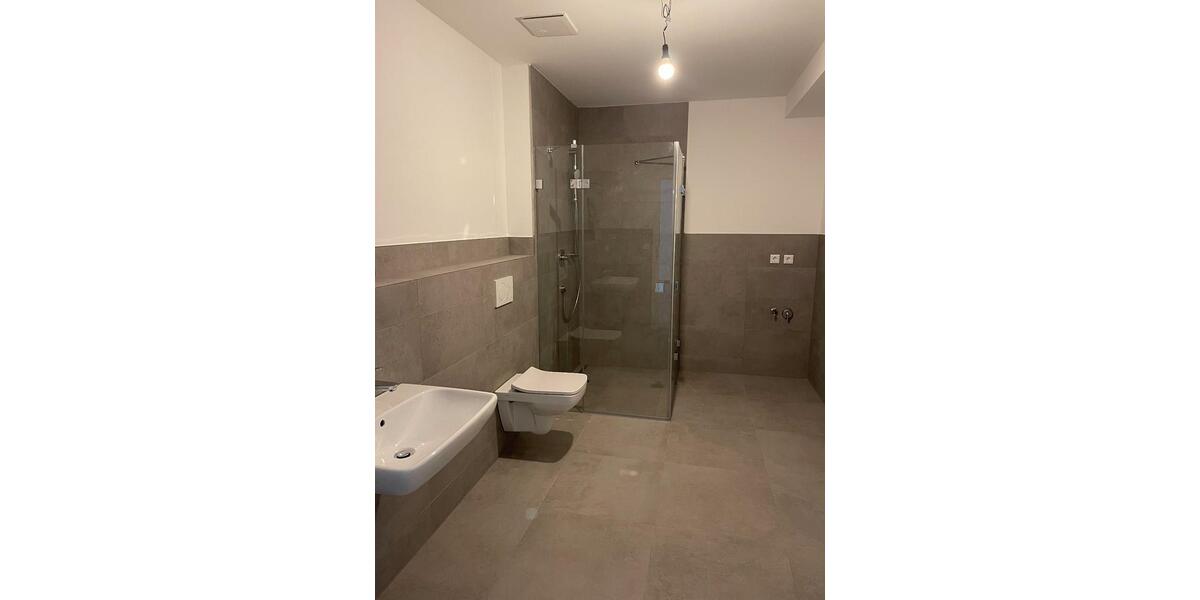 Erdgeschoßwohnung Treuchtlingen - 3 Zimmer, 90 m&sup2;, 900&euro; | Angebot:24689194