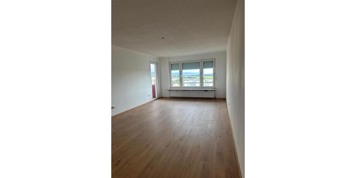Etagenwohnung Bensheim - 3 Zimmer, 94 m&sup2;, 1.600&euro; | Angebot:26020918