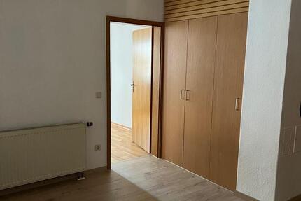 Wohnung Nabburg - 2 Zimmer, 85 m&sup2;, 840&euro; | Angebot:23908251