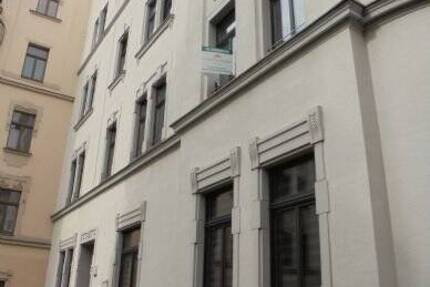 *Orthstr. - 2-Zimmer Wg mit modernem Laminat * 2 zimmer