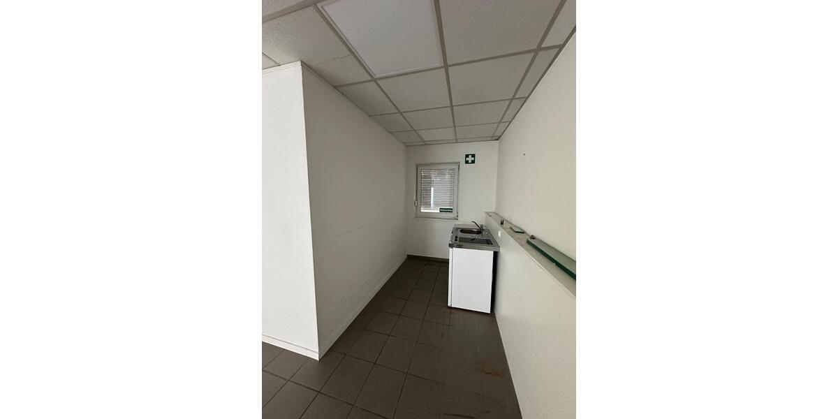 Gewerbeobjekt Pforzheim Büchenbronn - 1.175&euro; | Angebot:24870393