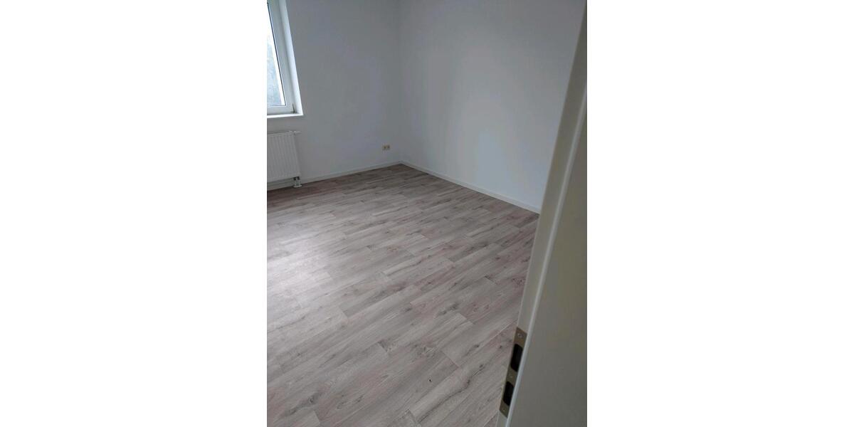 Etagenwohnung Köthen (Anhalt) - 3 Zimmer, 68 m&sup2;, 560&euro; | Angebot:26195835