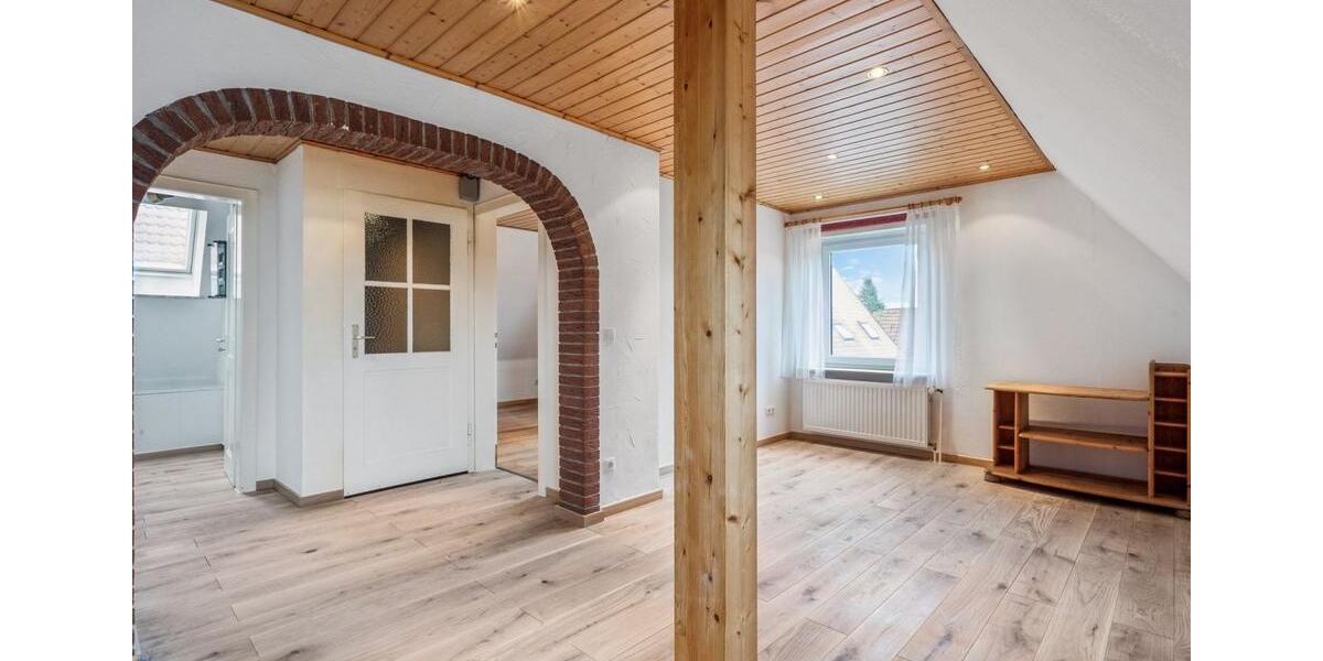 Dachgeschoßwohnung Bergen - 2 Zimmer, 50 m&sup2;, 750&euro; | Angebot:24744712