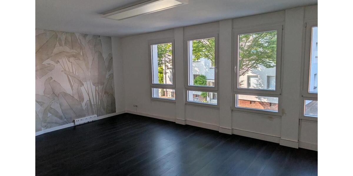 Etagenwohnung Moers - 3 Zimmer, 72 m&sup2;, 650&euro; | Angebot:26518359