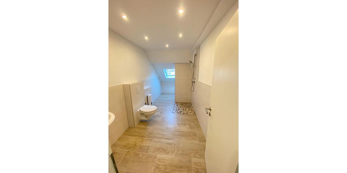 Dachgeschoßwohnung Mettlach - 2 Zimmer, 50 m&sup2;, 600&euro; | Angebot:25907068