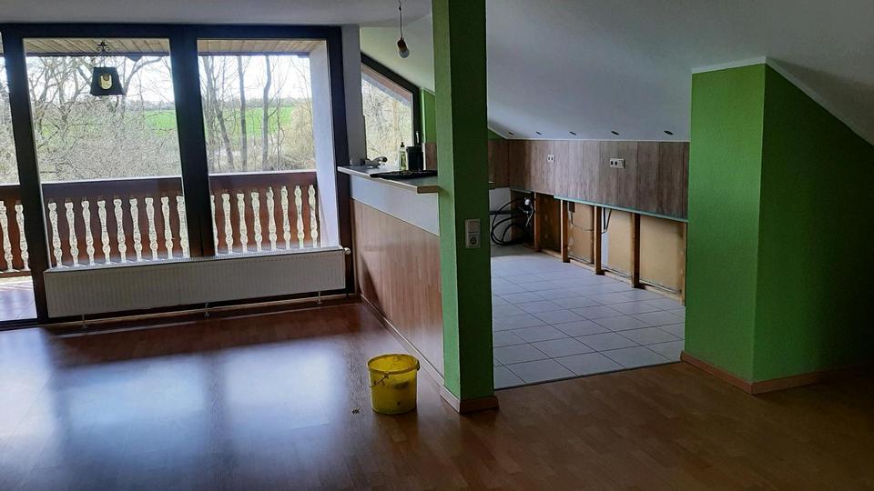 Dachgeschoßwohnung Hargesheim - 4 Zimmer, 93 m&sup2;, 700&euro; | Angebot:26045215