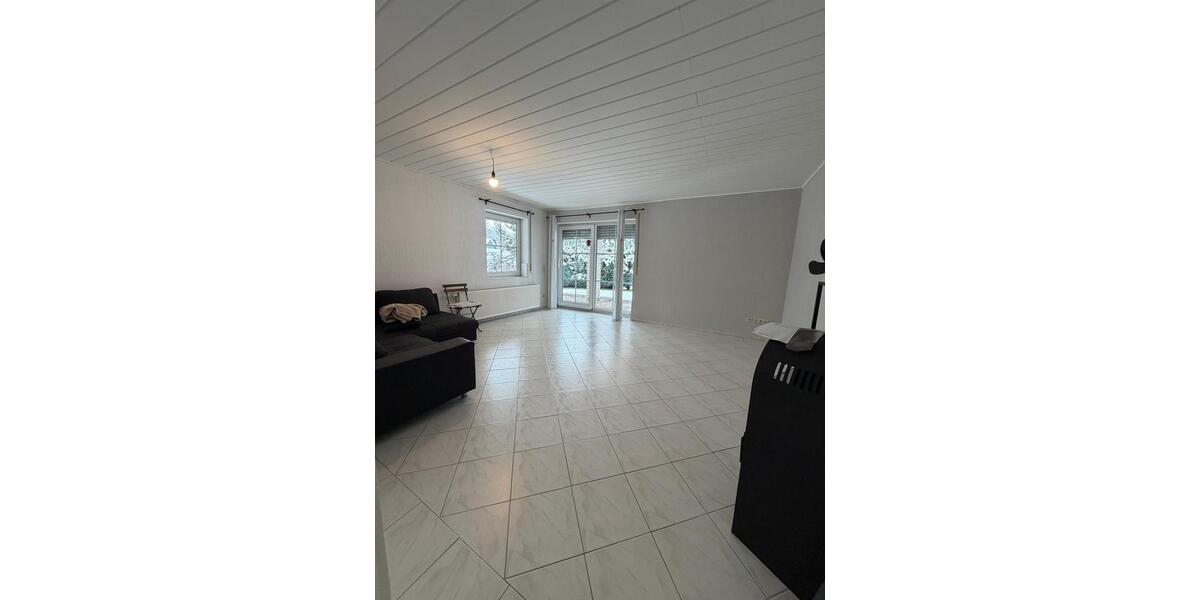 Etagenwohnung Siegen Eiserfeld - 3 Zimmer, 97 m&sup2;, 970&euro; | Angebot:25791804