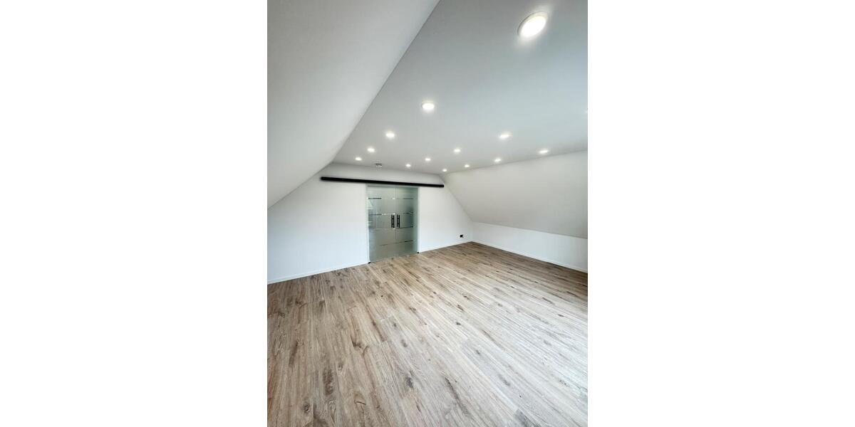 Dachgeschoßwohnung Wittlich - 3 Zimmer, 85 m&sup2;, 950&euro; | Angebot:26125972