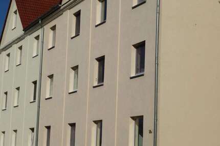 Wohnung Halle (Saale) Ammendorf/Beesen - 2 Zimmer, 50 m&sup2;, 325&euro; | Angebot:26750995
