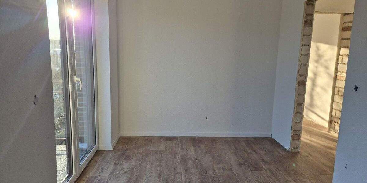 Reihenendhaus Mönchengladbach Windberg - 9 Zimmer, 200 m&sup2;, 2.350&euro; | Angebot:24735774