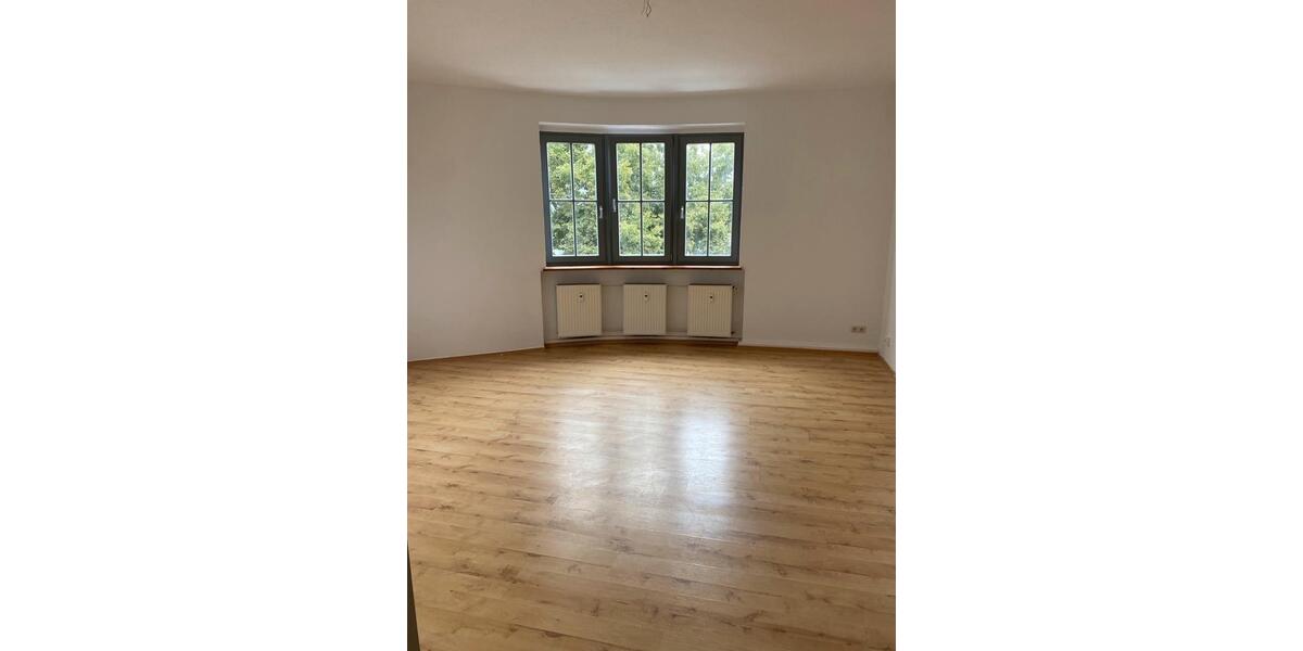 Etagenwohnung Güstrow - 3 Zimmer, 73 m&sup2;, 900&euro; | Angebot:26671060