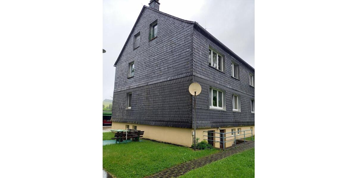 Etagenwohnung Wurzbach - 3 Zimmer, 60 m&sup2;, 300&euro; | Angebot:21366140