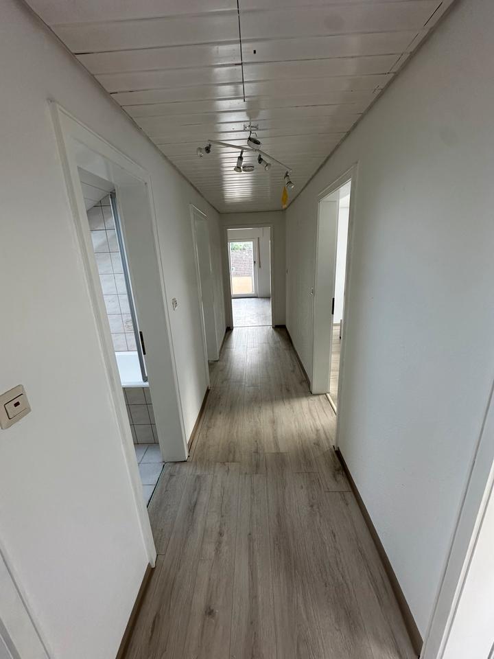 2,5 Zimmer Wohnung mit Balkon in 72355 Schömberg zu vermieten