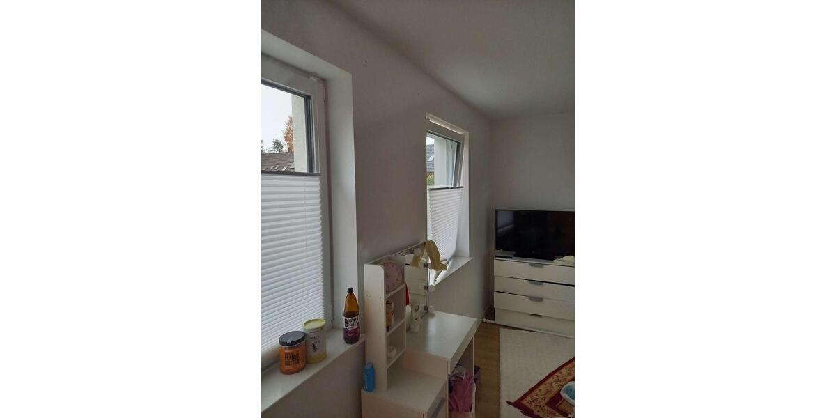 Etagenwohnung Oldenburg Drielaker-Moor - 4 Zimmer, 126 m&sup2;, 1.350&euro; | Angebot:23898286