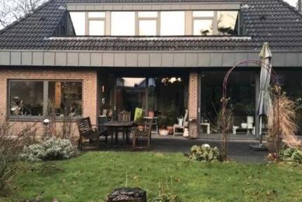 Wohnen auf Zeit Varel - 3 Zimmer, 40 m&sup2;, 400&euro; | Angebot:26693088