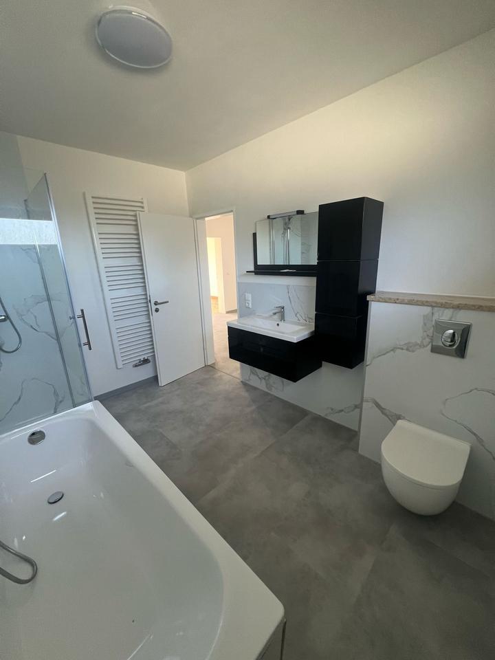 Moderne sonnige 4-Zi-Wohnung ab sofort in Cham zu vermieten