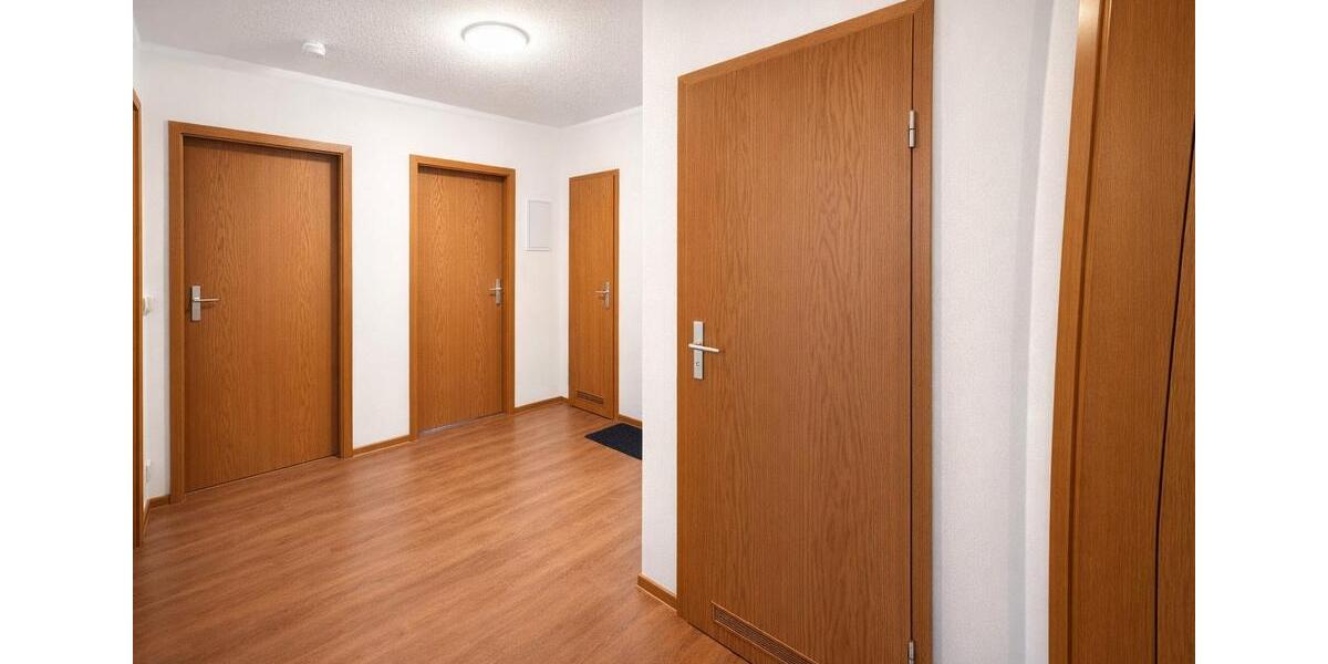Erdgeschoßwohnung Krumbach (Schwaben) - 3 Zimmer, 96 m&sup2;, 999&euro; | Angebot:26609489