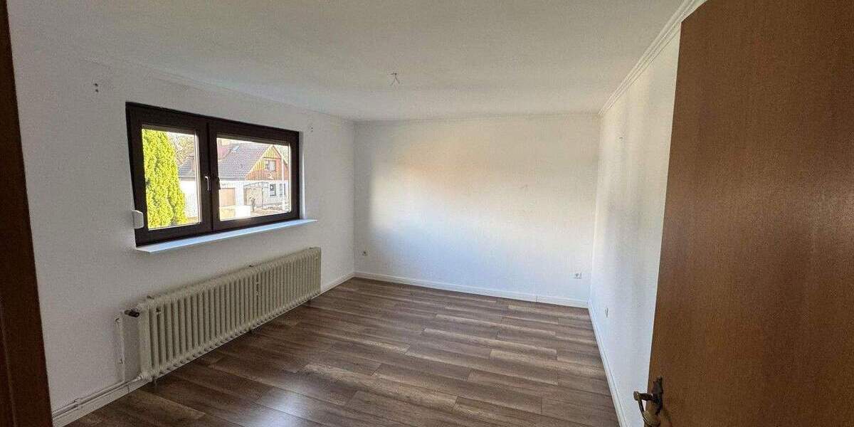 Doppelhaushälfte Glinde - 6 Zimmer, 127 m&sup2;, 1.620&euro; | Angebot:25041220
