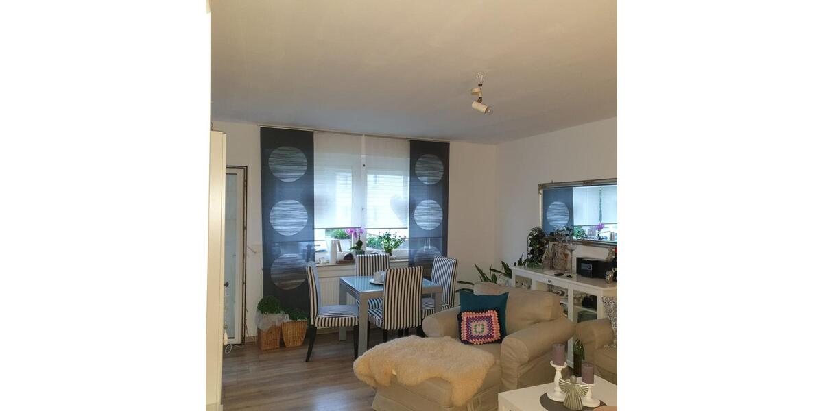 Erdgeschoßwohnung Hameln Kernstadt - 4 Zimmer, 80 m&sup2;, 790&euro; | Angebot:25806675