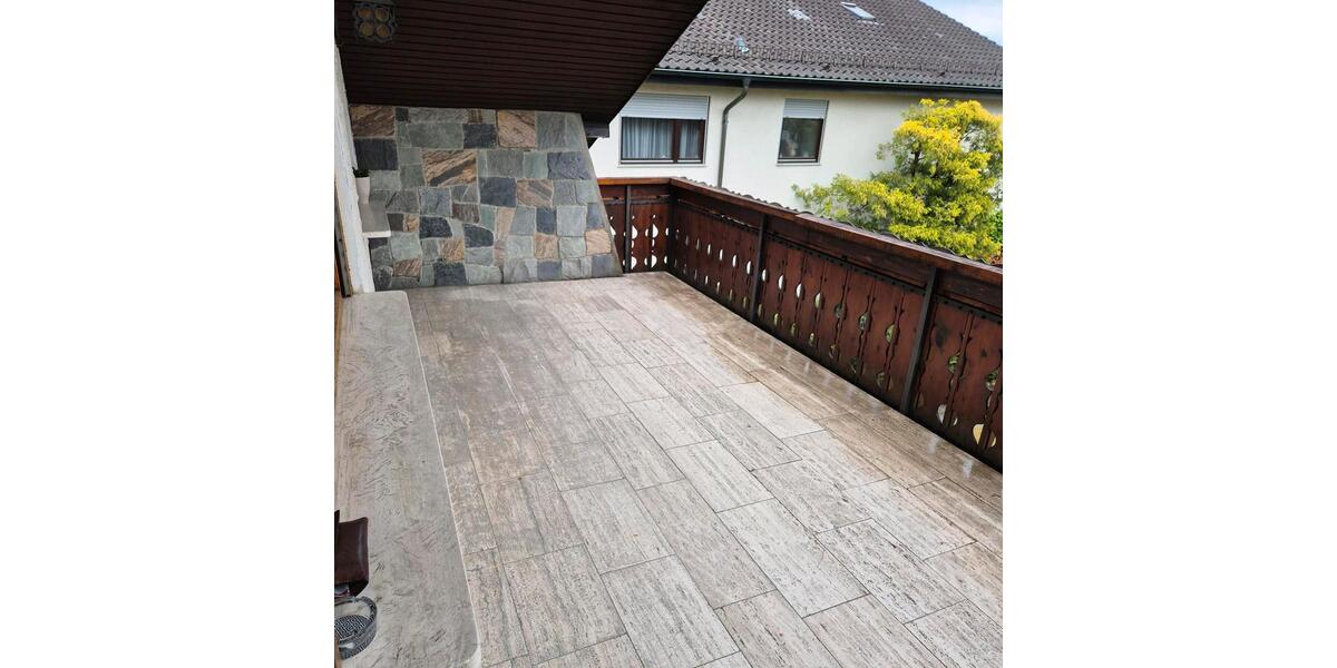 Dachgeschoßwohnung Plochingen - 3.5 Zimmer, 105 m&sup2;, 1.150&euro; | Angebot:26621003