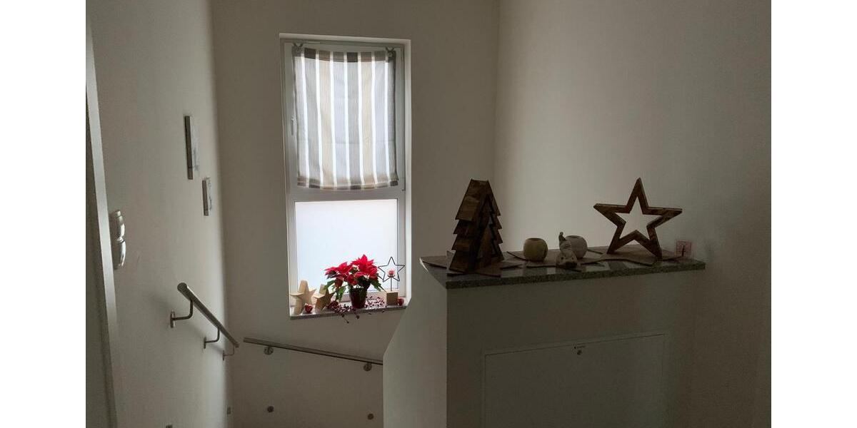 Etagenwohnung Meckenheim - 4 Zimmer, 142 m&sup2;, 1.845&euro; | Angebot:26691994