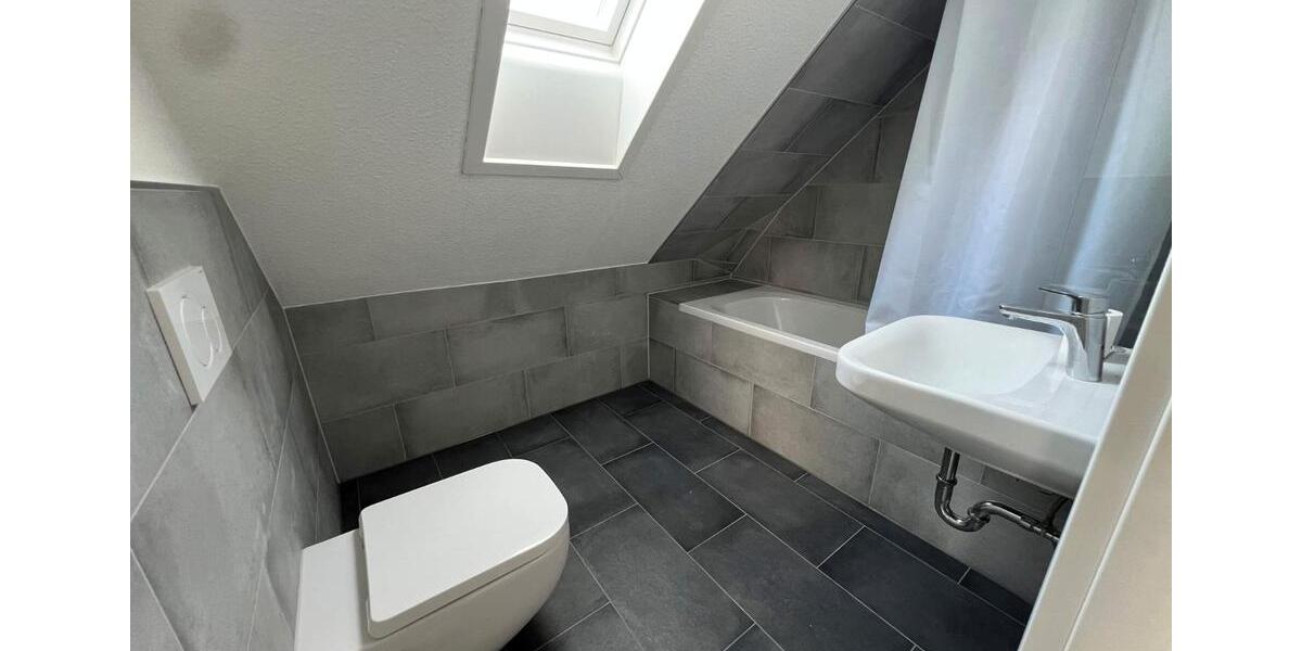Dachgeschoßwohnung Burgdorf - 2 Zimmer, 43 m&sup2;, 650&euro; | Angebot:26507159
