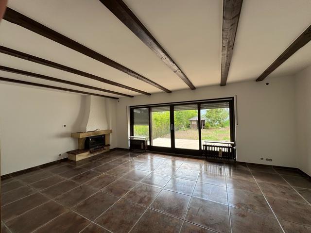 Erdgeschoßwohnung Deuerling - 3 Zimmer, 104 m&sup2;, 1.300&euro; | Angebot:26577853