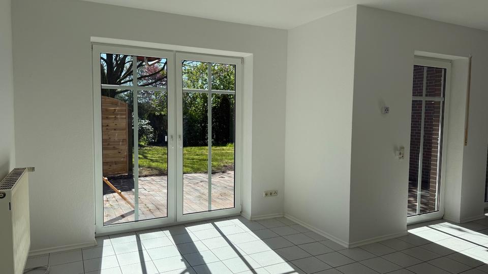 Erdgeschoßwohnung Uplengen - 4 Zimmer, 106 m&sup2;, 595&euro; | Angebot:26532141