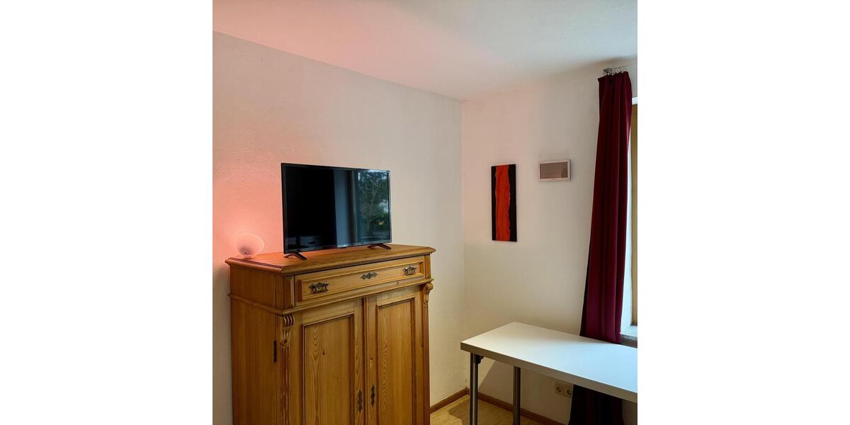 Sillenbuch: Zimmer im Grünen, gerne an Pendler 1 zimmer