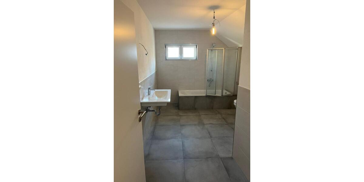 Etagenwohnung Creglingen - 3 Zimmer, 107 m&sup2;, 950&euro; | Angebot:25940713