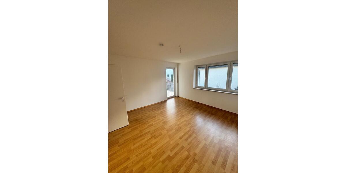 Etagenwohnung Dillingen an der Donau - 4 Zimmer, 105 m&sup2;, 945&euro; | Angebot:24351033