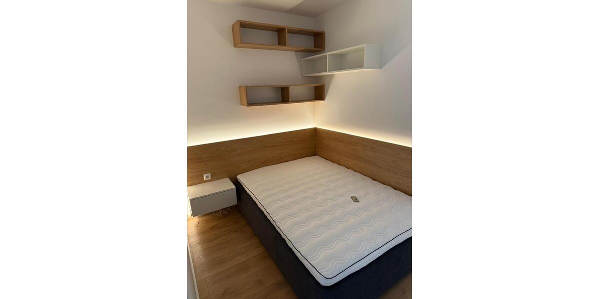 Erdgeschoßwohnung Wiesbaden Biebrich - 1.5 Zimmer, 46 m&sup2;, 1.100&euro; | Angebot:26425599