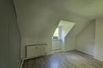 Dachgeschoßwohnung Werdohl - 3 Zimmer, 63 m&sup2;, 320&euro; | Angebot:26663117