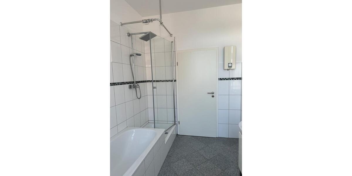 Etagenwohnung Mönchengladbach West - 3 Zimmer, 79 m&sup2;, 850&euro; | Angebot:26605432